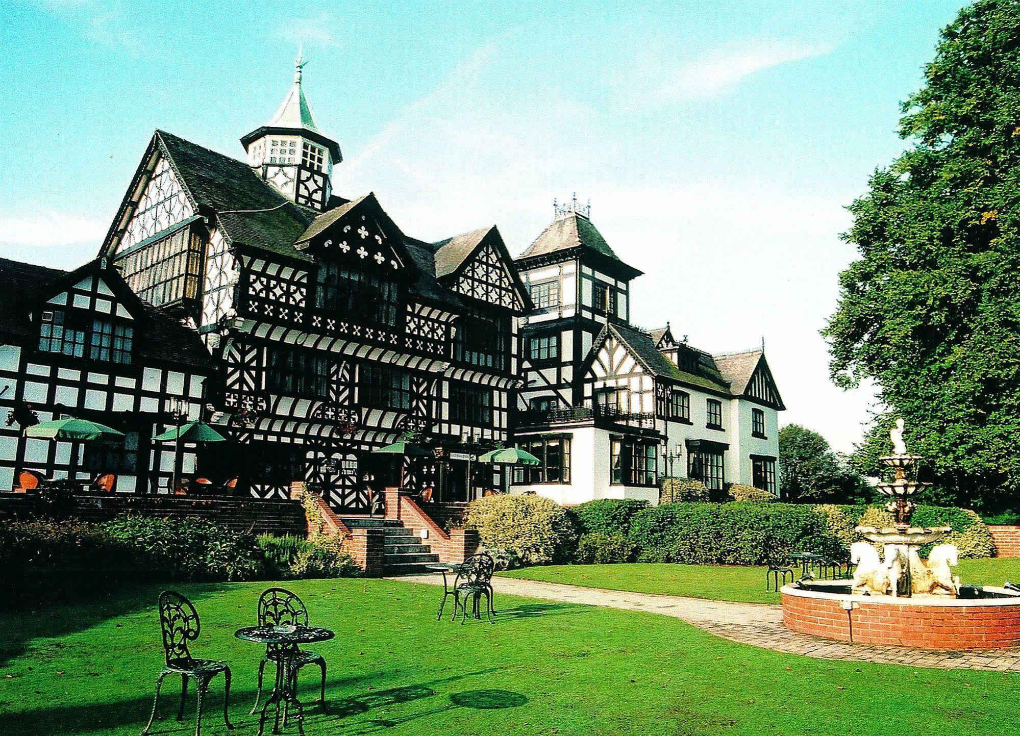 Wild Boar Hotel Beeston  Екстериор снимка